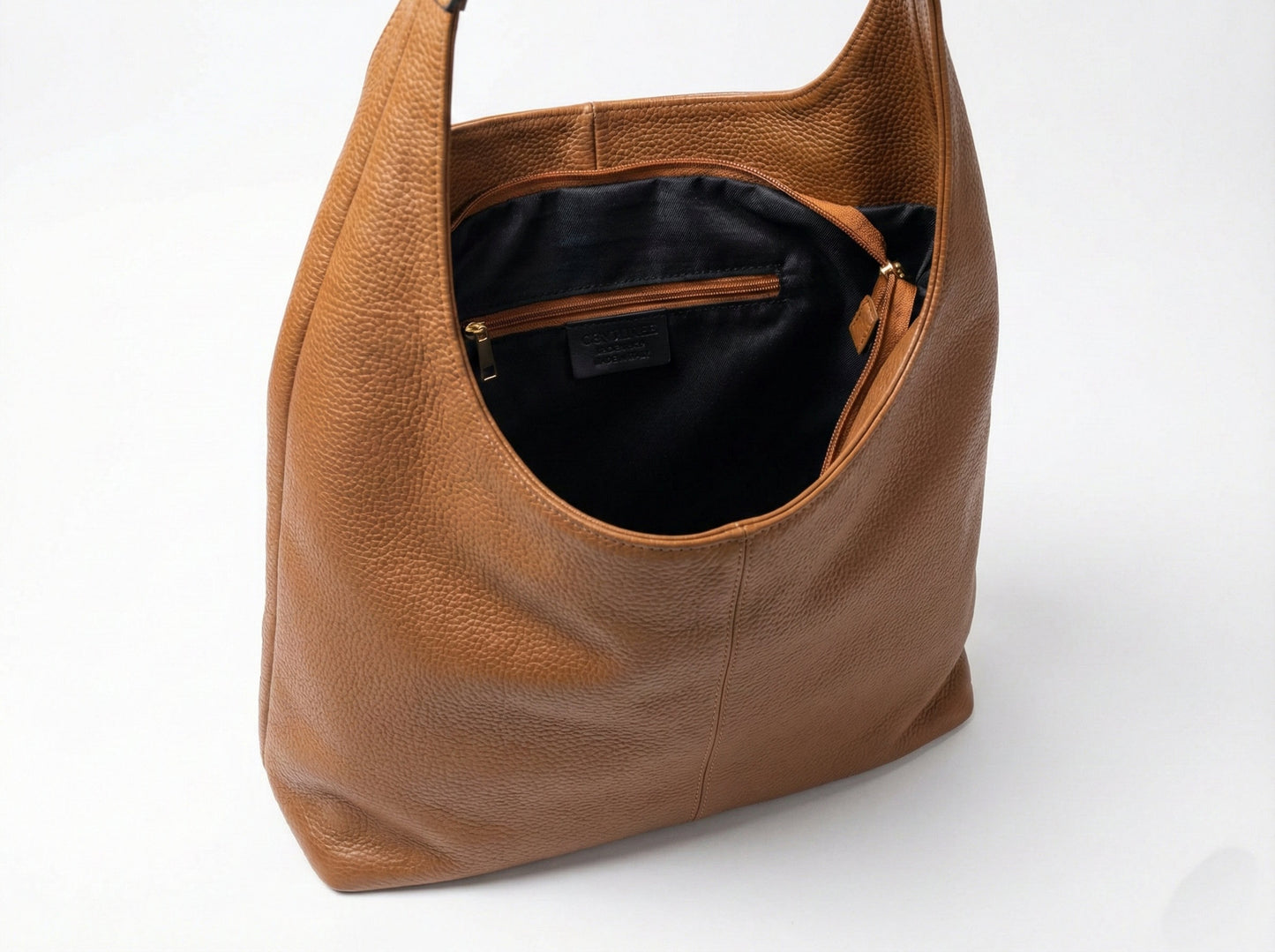 Soft Shoulder Bag in Genuine Dollaro Leather - Made in Italy - Art. 26035
