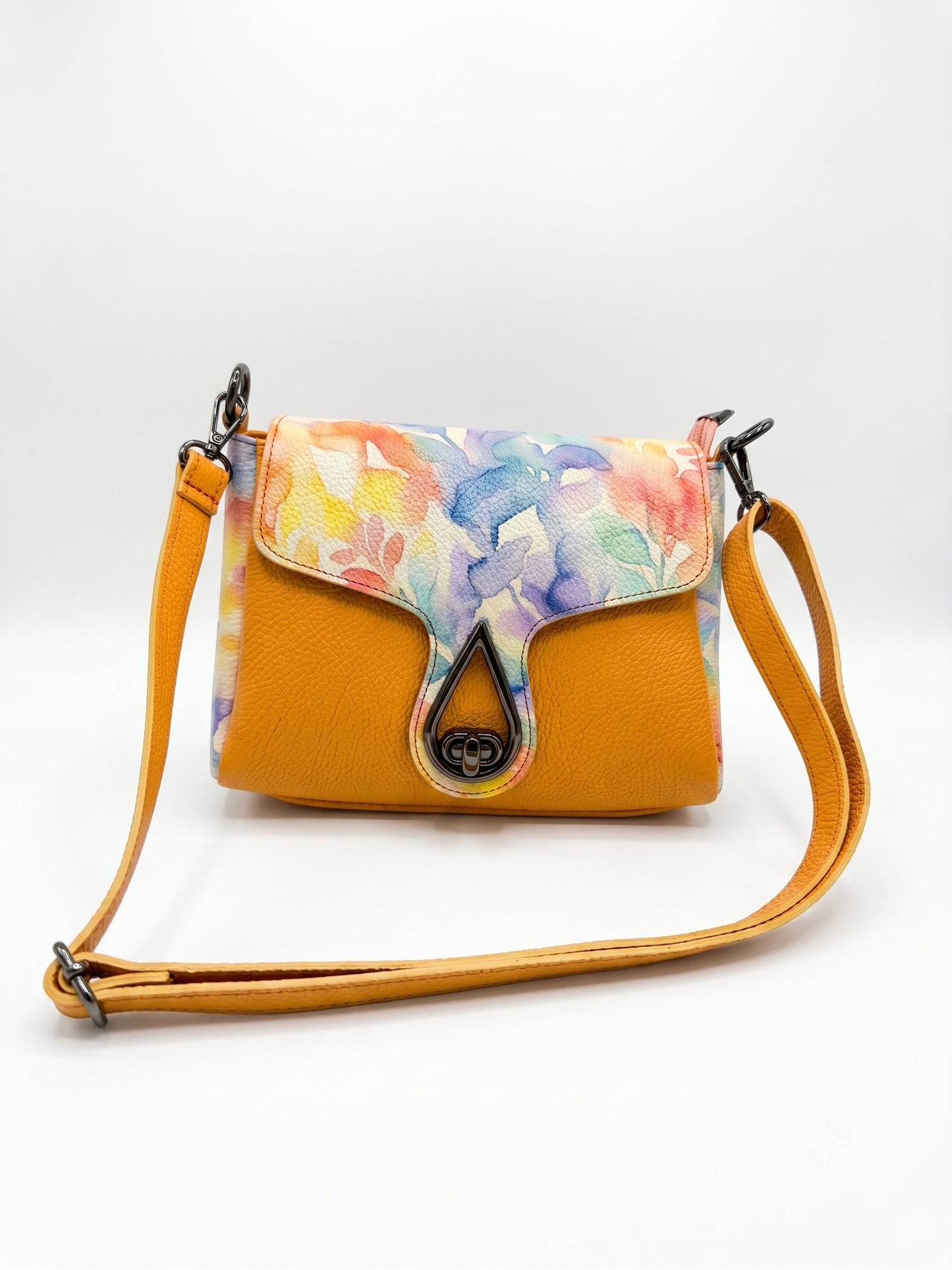 Soft Crossbody Bag in Genuine Dollaro Leather - Made in Italy - Art. 26120