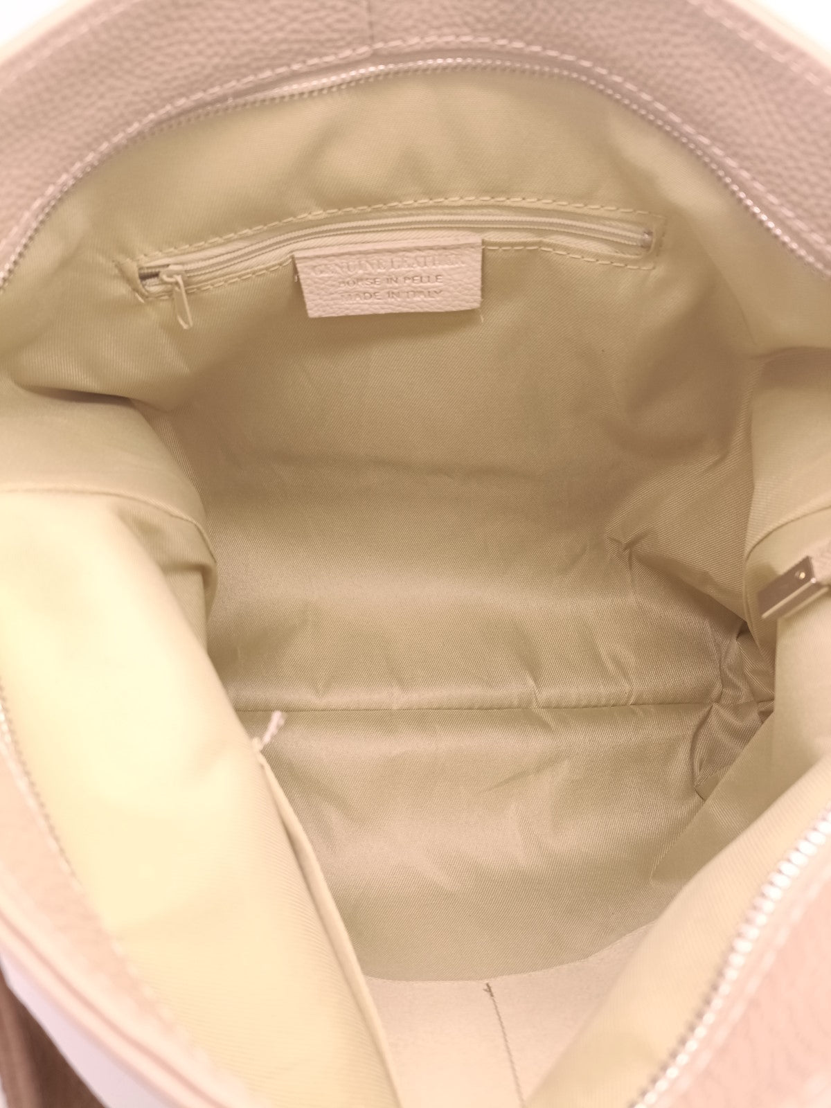 Genuine leather shoulder bag Made in Italy