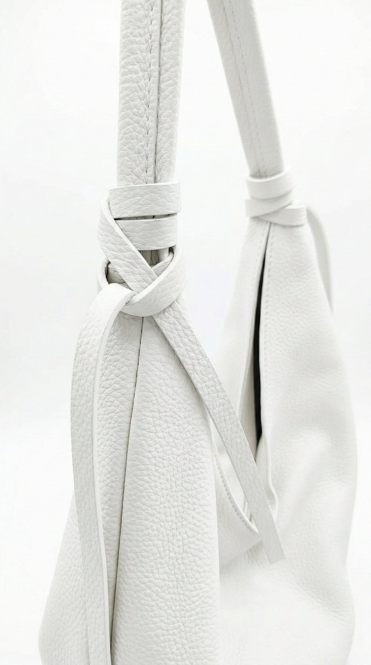 Soft Shoulder Bag in Genuine Dollaro Leather - Made in Italy - Art. 26058