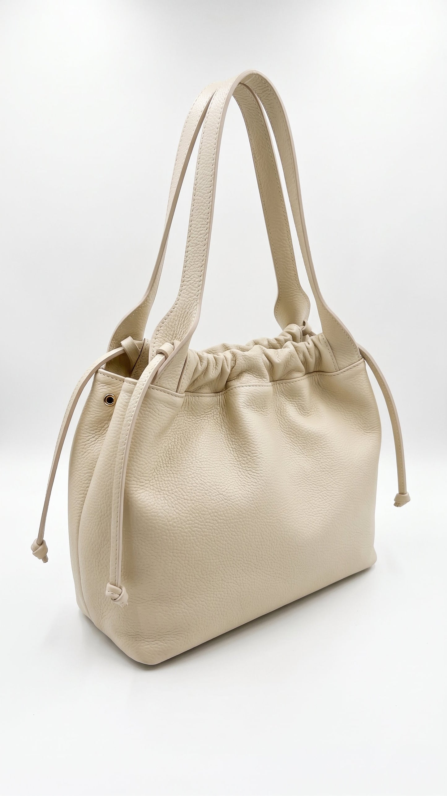 Soft Handbag in Genuine Dollaro Leather - Made in Italy - Art. 26100